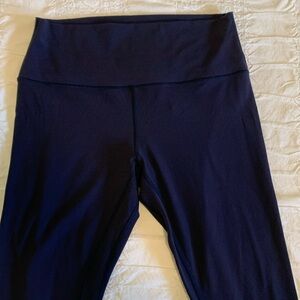 Lululemon Align 23 inch leggings. Navy blue. In great shape, worn 2-3 times.